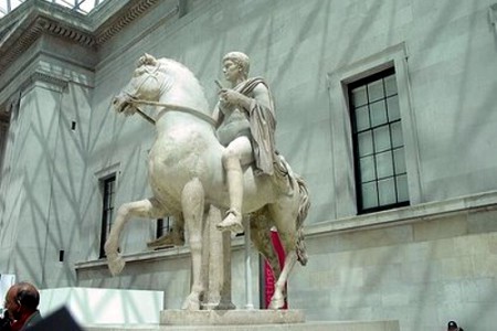 Incitatus, el caballo preferido de Calígula
